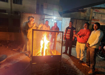 कड़ाके की सर्दी में असहाय व बेसहारा लोगों को आश्रय स्थल में होटल जैसी सुविधाएं