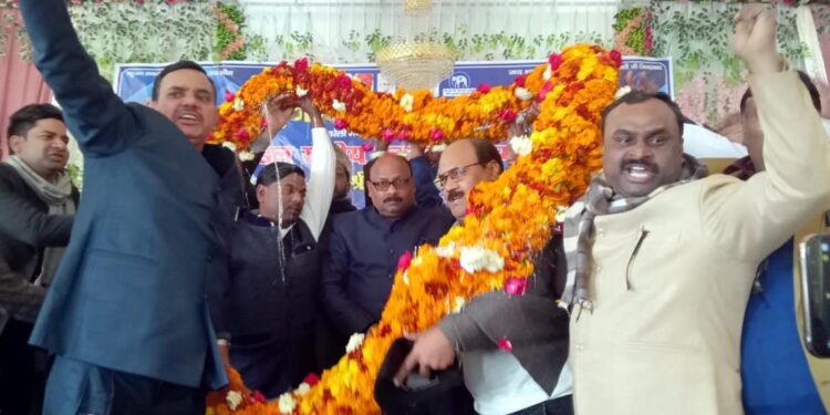 गरीब व दलितों और पिछड़ों की पार्टी है बहुजन समाज पार्टी : प्रदेश अध्यक्ष विश्वनाथ पाल