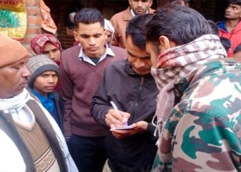 मोबाइल को लेकर पति से आपसी विवाद और फिर फंदे पर लटककर महिला ने दी जान