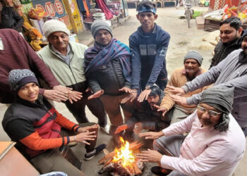 सर्दभरी हवाओं से गलन, बदायूं में पारा 18 से गिरकर 14 डिग्री पर पहुंचा