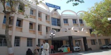 गांव के विकास कार्यों में ऐसा क्या किया जो प्रधान की पावर सीज और सचिव निलंबित करना पड़ा…