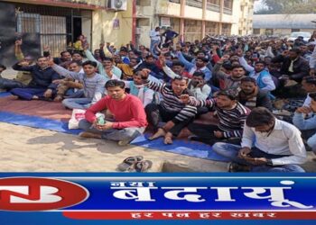 तीन करोड़ ईपीएफ घोटाला के विरोध में कर्मचारियों की हड़ताल जारी