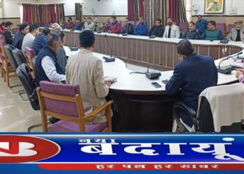 प्रशासन और व्यापारियों के बीच साप्ताहिक बंदी को लेकर वार्ता