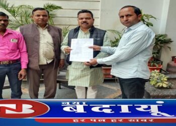 संविदा कर्मचारियों ने भाजपा जिलाध्यक्ष से गबन मामले में कार्रवाई की मांग