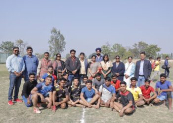 सांसद ने खिलाड़ियों को बांटे प्रमाण पत्र