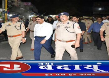 होलिका पर्व : फ्लैग मार्च कर आईजी रेंज ने दिया शांति व्यवस्था का संदेश