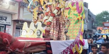 श्रीराम जन्मोत्सव पर्व पर धूमधाम से शहर में निकली शोभायात्रा