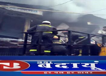 प्रयागराज के सबसे बड़े रेडीमेट मार्केट में भीषण अग्निकांड : आग की चपेट में 210 दुकानें