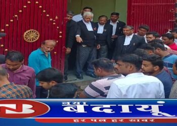 अतीक अहमद के वकील के यहां नहीं पड़ोसी के घर पर फटा बम, जांच में खुली हकीकत