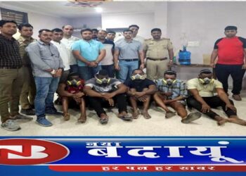 ग्रेटर नोएडा से यूपी पुलिस ने पकड़ी                   300 करोड़ की ड्रग्स, नौ गिरफ्तार