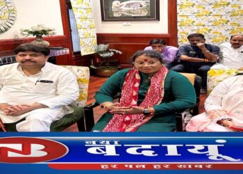 खुद का टिकट वापस लेकर फात्मा रजा के समर्थन में उतरीं सपा नेत्री इंदु सक्सेना