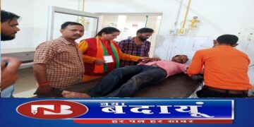 बरसात में खड़े आटो पर दीवार गिरी, चालकों सहित तीन दबे