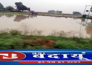 आसमान में काले बादलों का डेरा,          झमाझम बारिश से पानी-पानी….