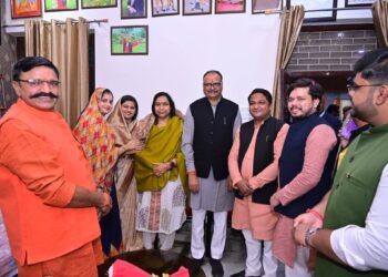 सदर विधायक ने डिप्टी सीएम का किया जोरदार स्वागत