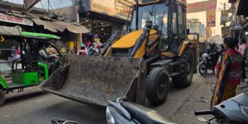 शहर में नेहरू चौक से लेकर गोपीचौक तक अतिक्रमण हटाओ चला