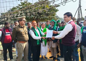 भाकियू असली ने चौकी इंचार्ज के खिलाफ खोला मोर्चा