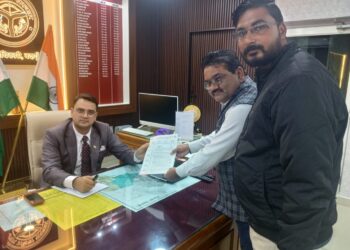 सचिवों ने मोर्चा खोला : शासकीय कार्यों को बाधित करेगी ऑनलाइन हाजरी