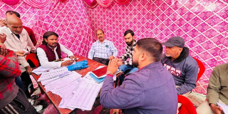 यूथ बिंग सपा के राष्ट्रीय सचिव ने लगवाया कैंप