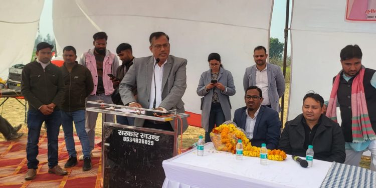 ग्राम अंगीकरण कार्यक्रम का उद्येश्य ग्रामीणों को बेहतर चिकित्सा उपलब्ध कराना