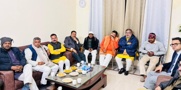 प्रभात फेरी पर लाठीचार्ज मामले में कार्रवाई को अड़ा भाजपा प्रतिनिधि मंडल, सीओ हटाये और एलआईयू सिपाही निलंबित