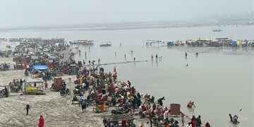पौष पूर्णिमा: कछला गंगा घाट पर उमड़ा आस्था का सैलाब, लाखों श्रद्धालुओं ने लगाई डुबकी