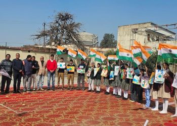 बदायूं क्लब में पोस्टर प्रतियोगिता: पर्यावरण संरक्षण का दिया संदेश, इकरा और अजय रहे प्रथम