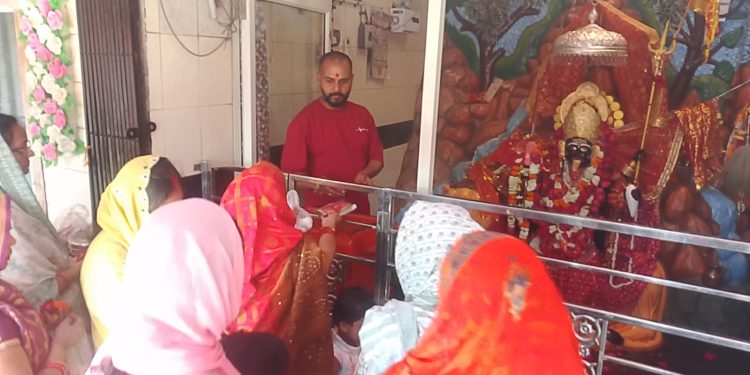 नवरात्र का सातवां दिन : मां कालरात्रि की पूजा, जयकारों से भक्तिमय महौल