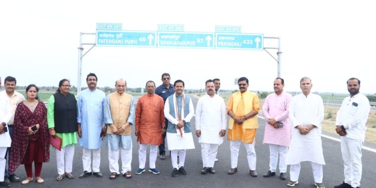 बदायूं के विकास में मील का पत्थर साबित होगा गंगा एक्सप्रेस-वे : बीएल वर्मा