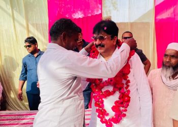 पीडीए का प्रचार कर शेखूपुर विधानसभा में छा गए आबिद रजा, जनता बोली हमें दो खानदान नहीं आबिद रजा चाहिए…