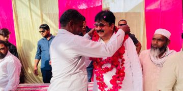 पीडीए का प्रचार कर शेखूपुर विधानसभा में छा गए आबिद रजा, जनता बोली हमें दो खानदान नहीं आबिद रजा चाहिए…