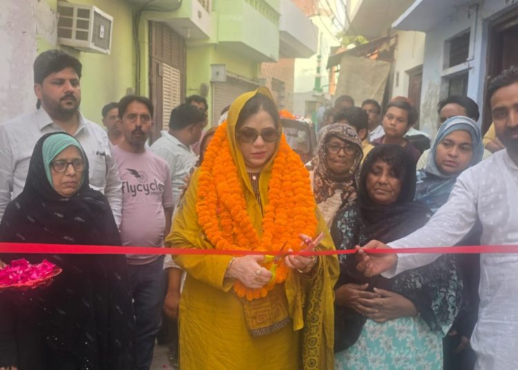 बदायूं के वार्डों में बिना भेदभाव विकास : 22.38 लाख की सड़कों-नालियां जनता को समर्पित