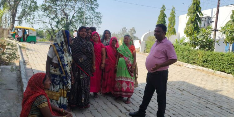 संपर्क मार्ग बंद करने को लेकर फिर एनएचआई अफसरों से मिले मंडल प्रवक्ता