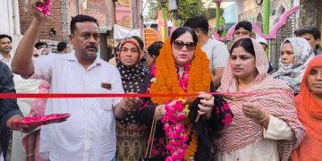 चेयरमैन ने कबूलपुरा और कटरा ब्राहम्पुर में जनता को समर्पित की सीसी सड़क
