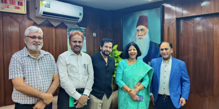 नसीम फाउंडेशन के प्रतिनिधियों ने एएमयू कुलपति से की शिष्टाचार भेंट