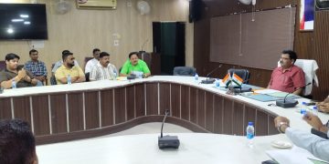 सर्राफ व्यापारियों की जीएसटी और प्रशासन अफसरों के साथ बैठक