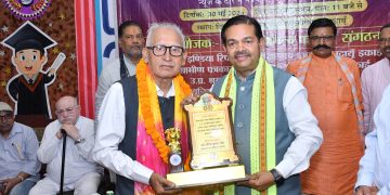 पत्रकार समाज को नई दिशा दिखाने में महत्वपूर्ण भूमिका निभाते हैं : बीएल वर्मा