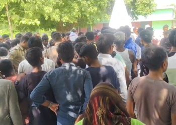 सरसोता कुंड में पड़ा मिला युवक का शव, हड़कंप