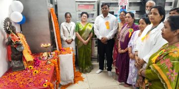 अंतर्राष्ट्रीय नर्सेज दिवस : शिखर इंस्टिट्यूट ऑफ़ नर्सिंग में हुआ भव्य आयोजन, नर्सों का सम्मान
