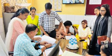 दत्तक गृहों का प्रशासनिक की टीम ने देखीं व्यवस्थाएं, अफसर बोले मानकों से समझौता नहीं