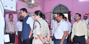 बदायूं 860 अभ्यार्थियों ने छोड़ दी लेखपाल भर्ती परीक्षा