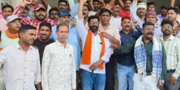 जनगणना ड्यूटी पर सफाईकर्मियों में आक्रोश, नगर निगम में हंगामा