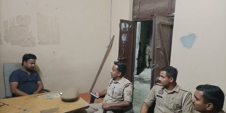बदायूं में कांग्रेस नेता शफी अहमद देर रात नजरबंद
