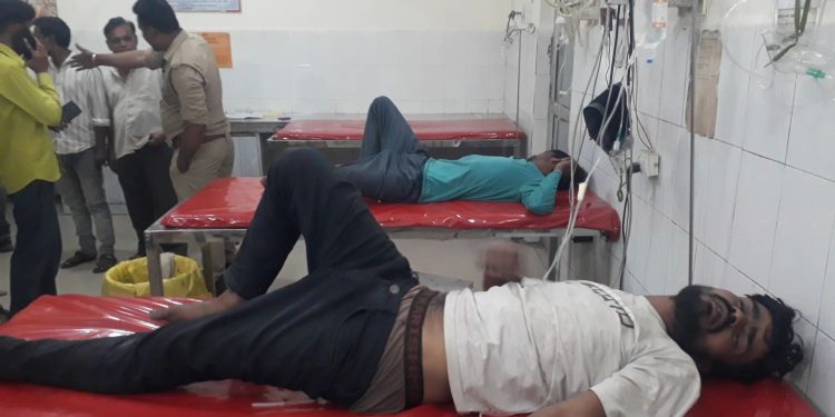 भाई से विवाद के बाद युवक ने जहर निगला, पुलिस की तत्परता से अस्पताल पहुंचा