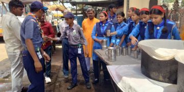 जल की बर्बादी, बढ़ती आबादी, और प्रकृति से छेड़छाड़ बढ़ा रही चिंता : संजीव