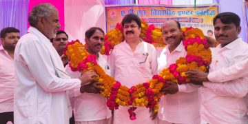 नेताजी ने हमेशा शिक्षा और शिक्षकों को दिया सम्मान : आबिद रज़ा