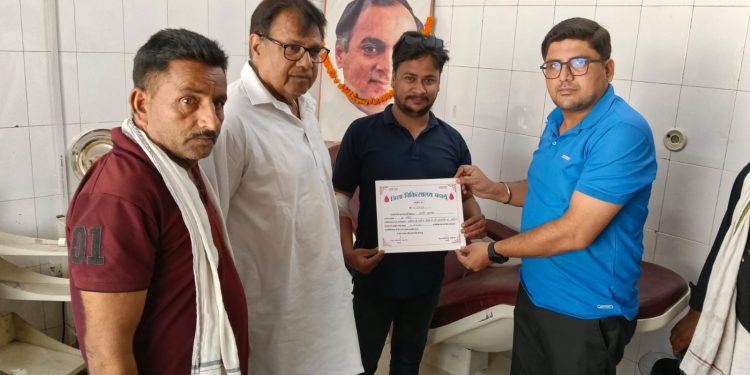 35वीं पुण्यतिथी पर याद किये गये राजीव गांधी, रक्तदान किया