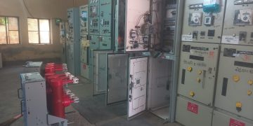 बिजली घर की बीसीबी मशीन में घुसा चूहा, 50 गांव की बिजली गुल