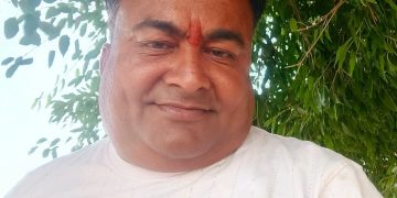 न्यायालय में विचाराधीन भवन का मामला, नगर पालिका बाबू ने गिराने का दे दिया नोटिस, निलंबित