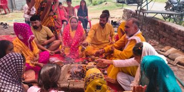 यज्ञ से सुगंधित होता है वातावरण, आते हैं सद्गुण : संजीव