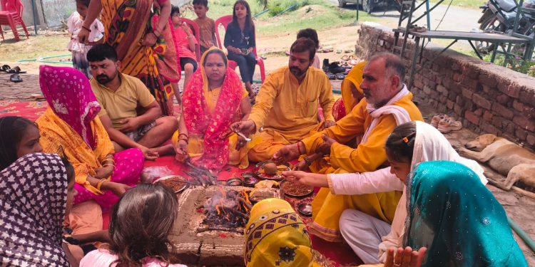यज्ञ से सुगंधित होता है वातावरण, आते हैं सद्गुण : संजीव